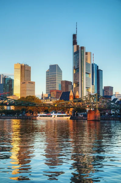 Frankfurt cityscape at sunrise — Stock Photo, Image