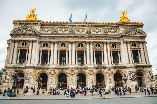 Palais Garnier (Национальная опера) в Париже, Франция — стоковое фото