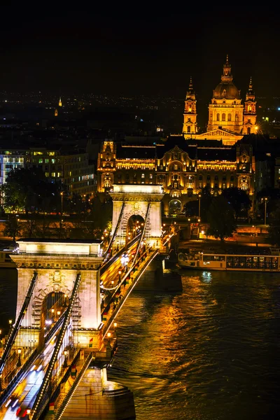 Översikt över Budapest på natten — Stockfoto