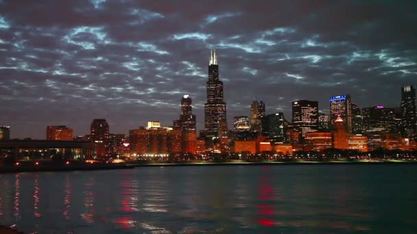 Downtown chicago med john hancock center — Stockvideo