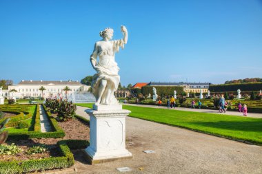 Almanya'nın Hannover, Herrenhausen bahçelerde heykel