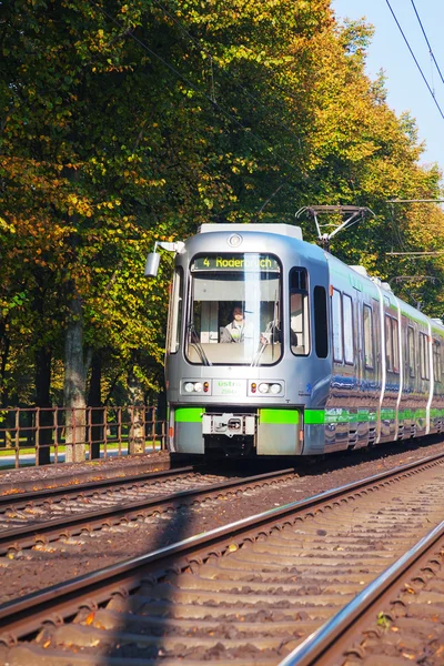 Tram op de straat in Hannover — Stockfoto