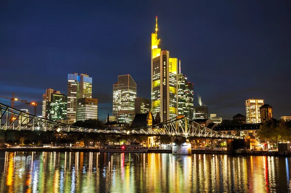 Frankfurt am Main városkép éjjel — Stock Fotó