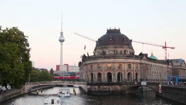 Panoráma města Berlína večer — Stock video