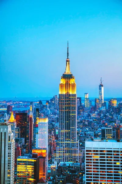 New York City stadsgezicht in de nacht — Stockfoto