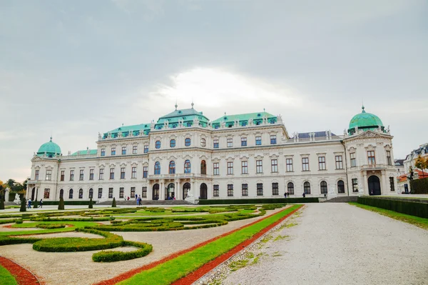 Palác Belvedere v noci, Vídeň — Stock fotografie