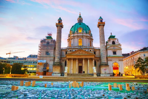 Karlskirche in Wien — Stockfoto