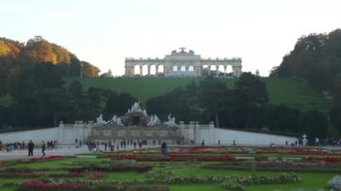 Gün batımında Gloriette Schonbrunn Viyana