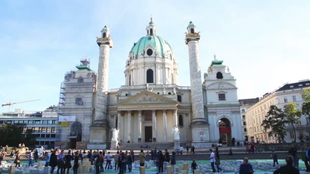 Kostel St. charles (karlskirche) ve Vídni — Stock video