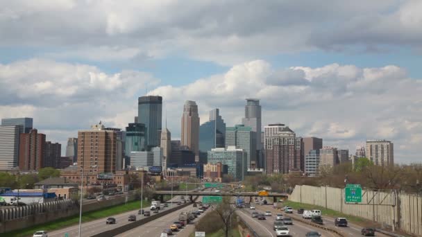 Minneapolis stadsbilden med skyskrapor — Stockvideo