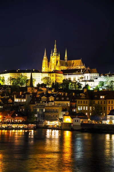 Vista general del paisaje urbano de Praga Vieja —  Fotos de Stock