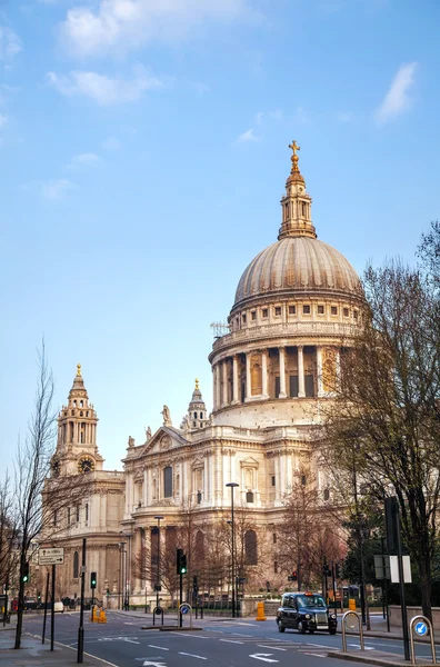 Saint Paul's cathedral in London — Stock Photo, Image