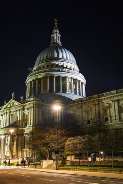 Londra'daki St. pauls Katedrali