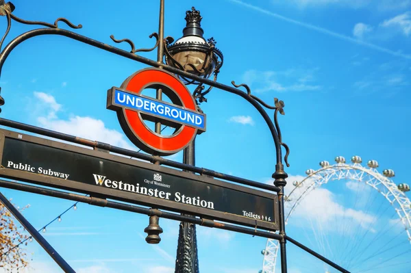 London underground station sign — Stock Photo, Image