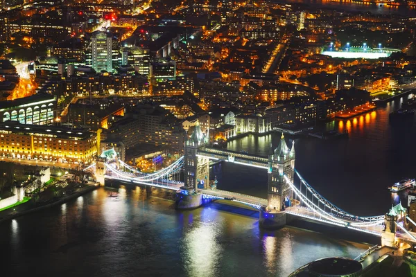 London stad met de Tower bridge — Stockfoto