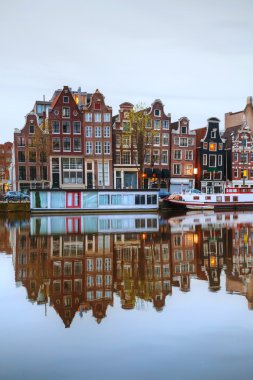 Amsterdam şehir manzaralı