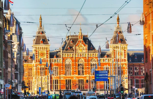 Amsterdams Hauptbahnhof — Stockfoto