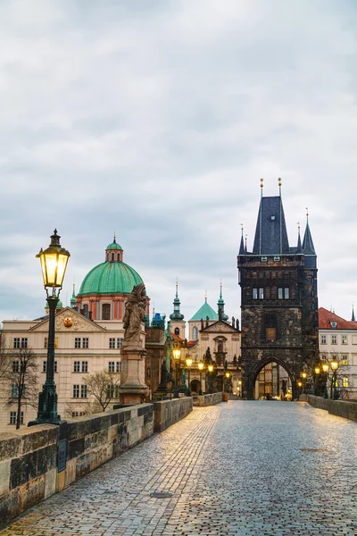 Prag 'daki Charles Köprüsü — Stok fotoğraf