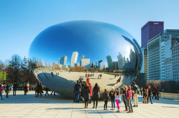 Cloud Gate sculpture — Stock Photo, Image