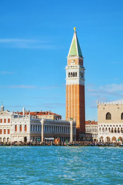 Bell tower in Venice — Stock Photo, Image