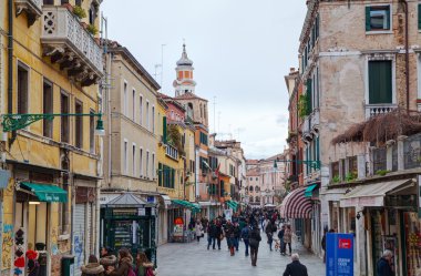 Venedik kalabalık Caddesi