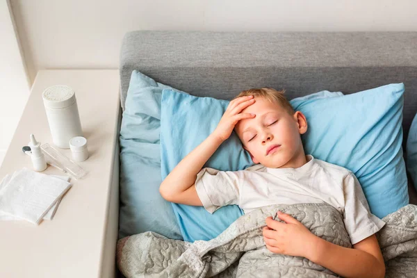 Sick Little Boy High Fever Headache Laying Bed Checking His — Stock Photo, Image