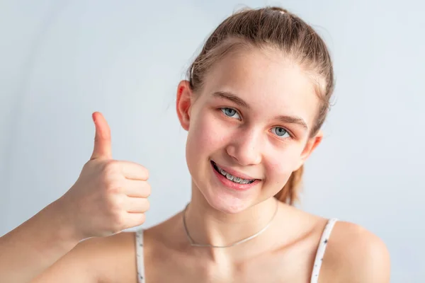 Teenage Girl Smiling Orthodontic Brackets Showing Thumb Girl Braces Teeth — Stock Photo, Image