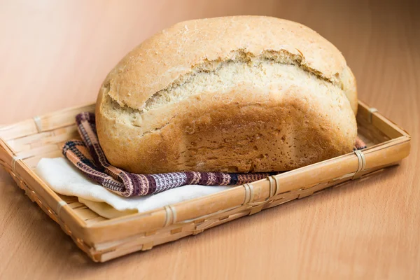 Pan blanco recién horneado — Foto de Stock