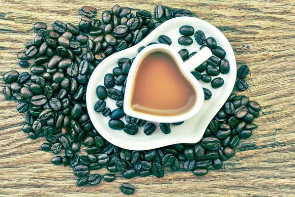 Чашка кави в вінтажному стилі — стокове фото