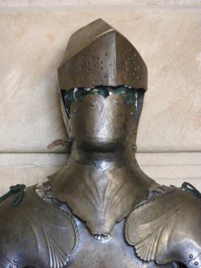 Şövalye zırhı üst