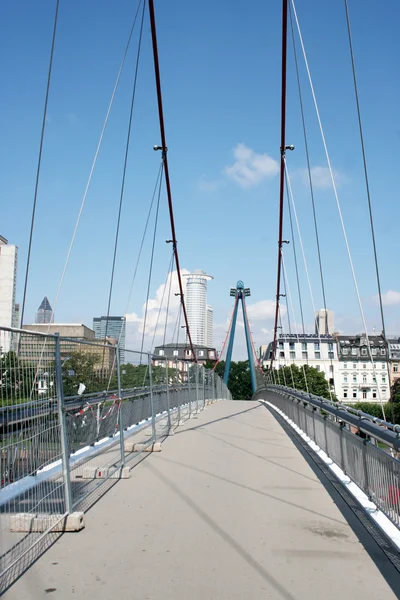 Ponte Holbeinsteg em Frankfurt — Fotografia de Stock