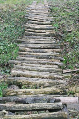 silindire tomruklardan Köprüsü