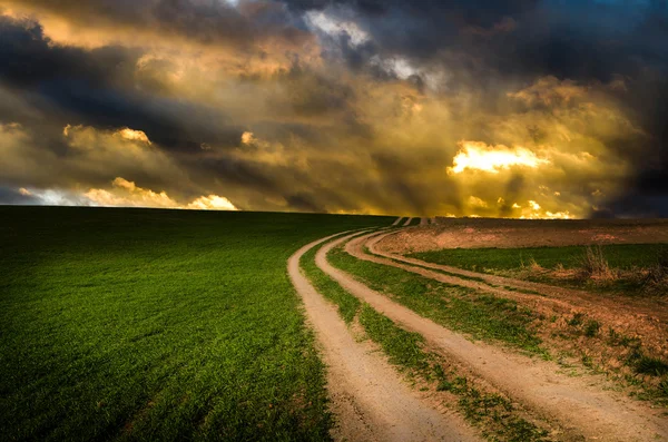 Camino rural en la noche — Foto de Stock