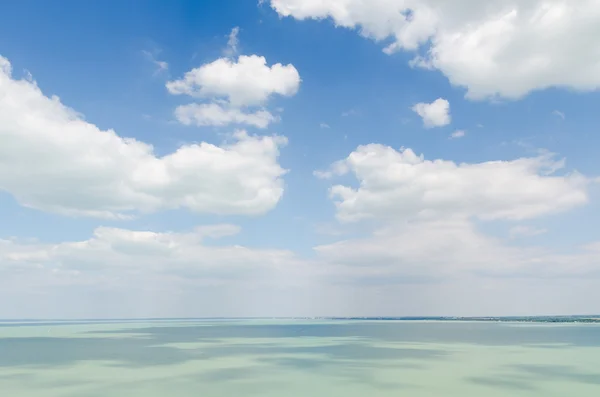 Weergave van Balatonmeer van tihany abdij — Stockfoto