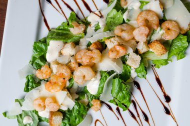 taze deniz ürünleri salatası