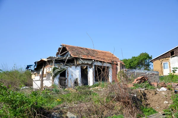 Ein zerstörtes Haus — Stockfoto