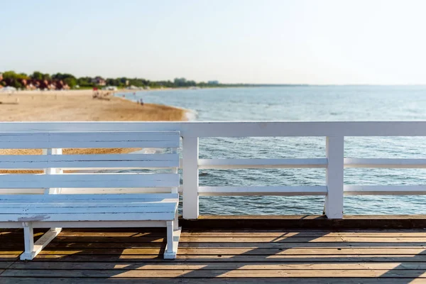 White Wooden Bench Old Wooden Pier Seashope View — Stock Photo, Image