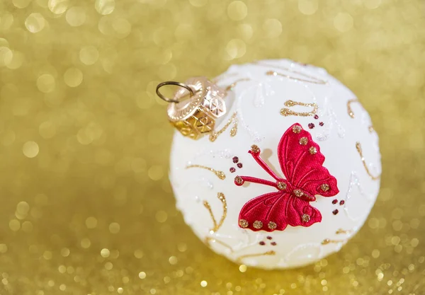 Decoração de Natal no fundo amarelo brilhante feriado — Fotografia de Stock