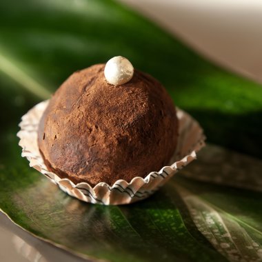 lezzetli çikolata el yapımı pralin-tatlı gıda