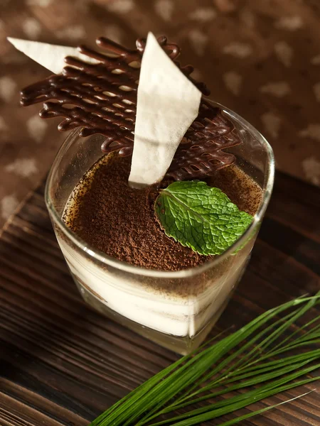 Tiramisú en un vaso de té — Foto de Stock