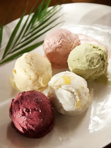 Dessert - Crème glacée maison — Photo