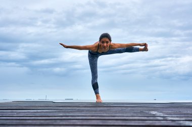 profesyonel yoga eğitmeni