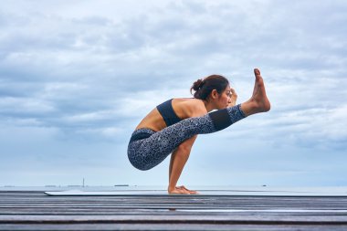 profesyonel yoga eğitmeni