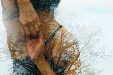 Kadın Yoga profesyonel eğitmen.