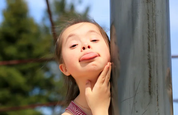 Schattig klein meisje — Stockfoto