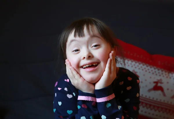 幸せの美しい少女の肖像画 — ストック写真