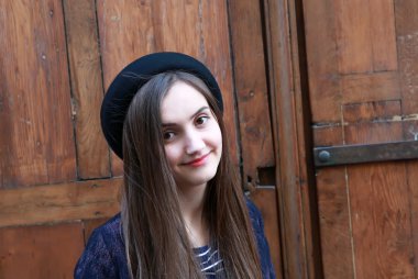 yakın çekim güzel kız portresi