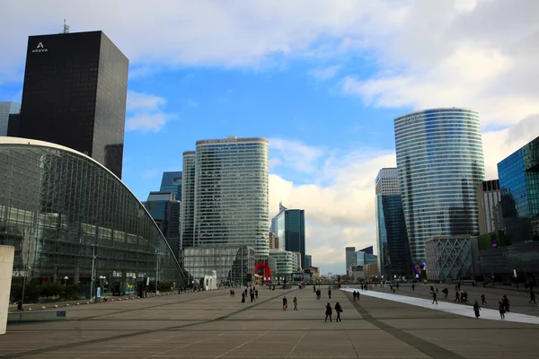 Esplanade, Grande Arche görünümünden