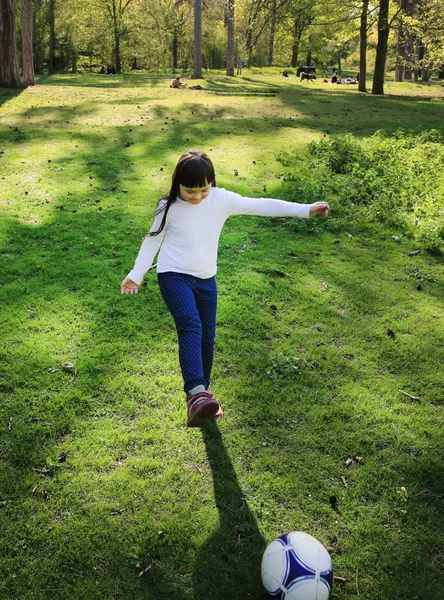 Menina bonito — Fotografia de Stock