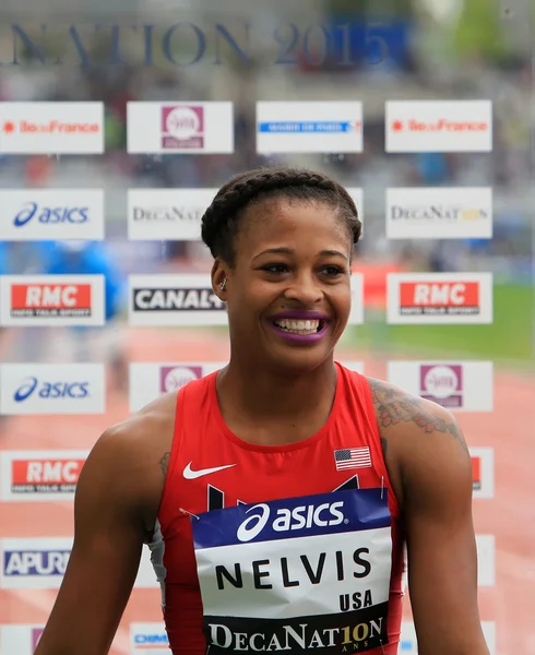 Sharika Nelvis win 100 m. hurdles race on DecaNation International Outdoor Games — ストック写真